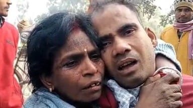 Bihar_News_Today_60_year_old_woman_and_35_year_old_man_fell_in_love_family_uproar_at_bus_stand.jpeg