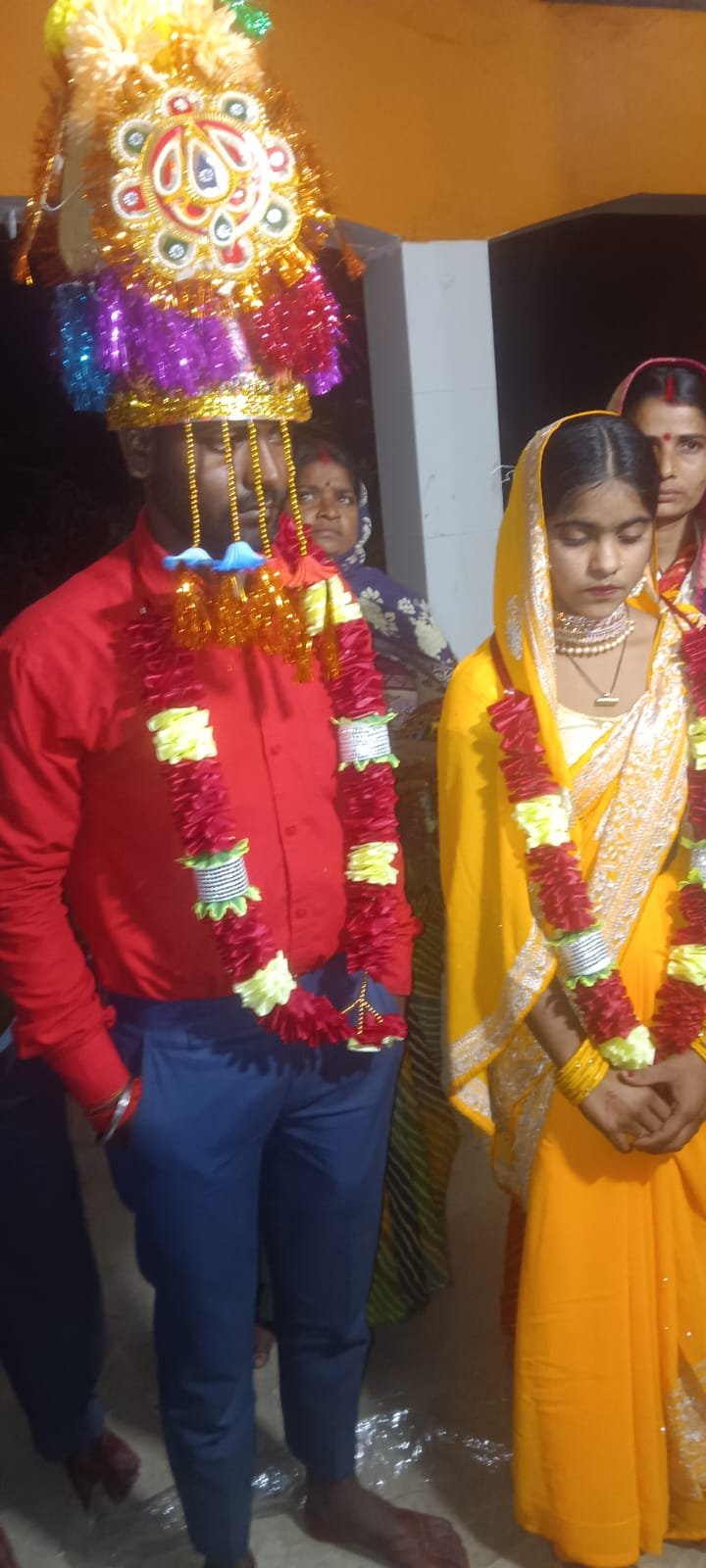 Bihar_News_Today_lover_couple_caught_in_intimacy_forced_to_marry_in_a_temple_in_samastipur.jpeg