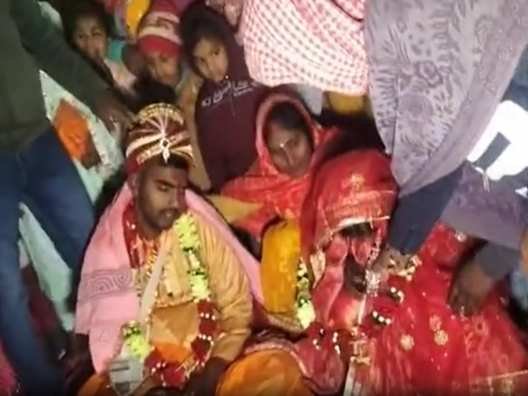 Bihar_News_Today_Samastipur_stdent_allegedly_forced_into_narriage_video_viral.jpeg