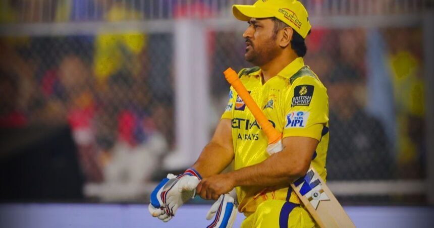 BiharNewsToday_Patna_MS_Dhoni_injured